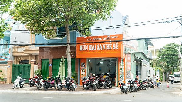 Món bún hải sản tươi ngon và hấp dẫn