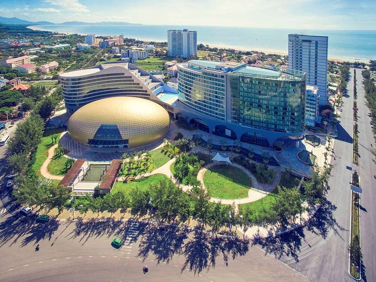 Pullman Vung Tau - Khách sạn được đánh giá 5 sao ở Bãi Sau Vũng Tàu