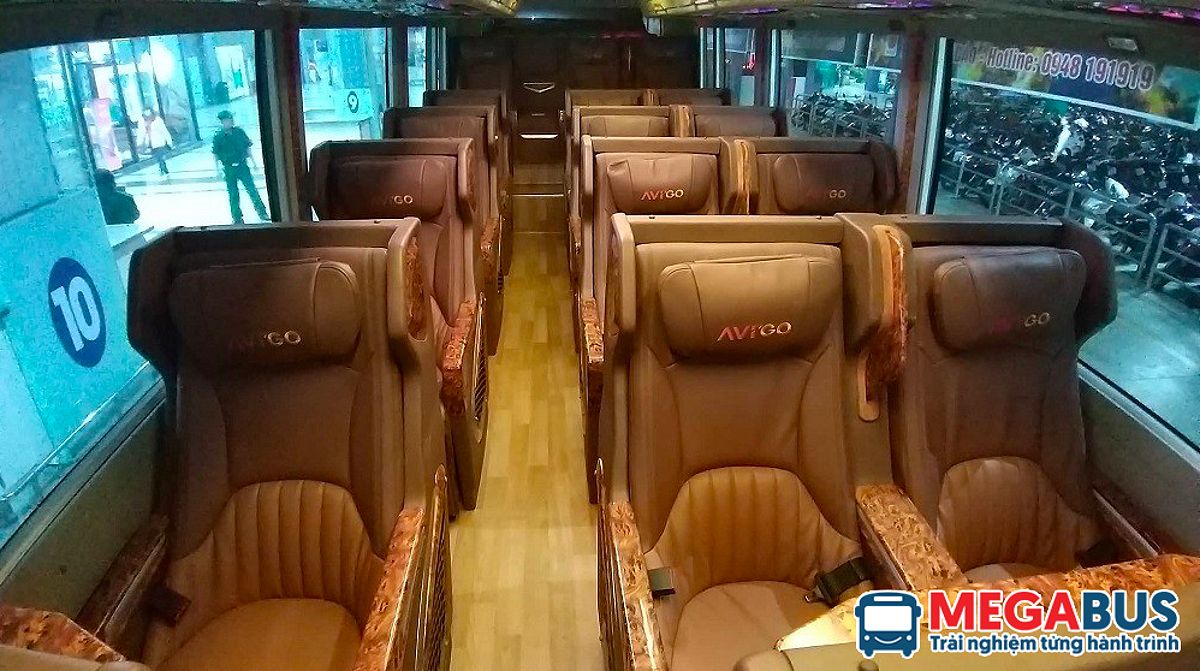 Tiện nghi bên trong limousine Phương Trang