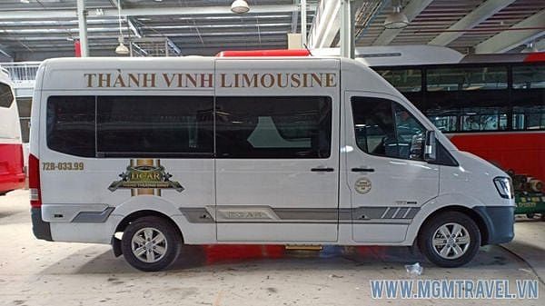 Xe limousine an toàn và chuyên nghiệp của Thành Vinh Limousine