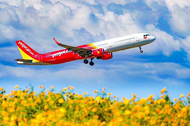 Khách hàng tự hủy chuyến Vietjet hoàn tiền không?